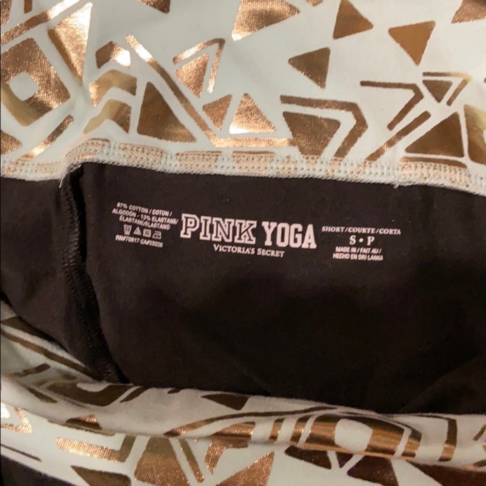 VS YOGA PANTS S - 2 pairs
